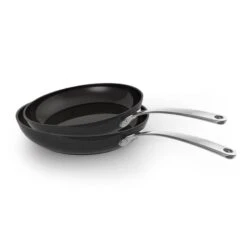 BEKA Lot 2 Poêles 24 Et 28 Titan