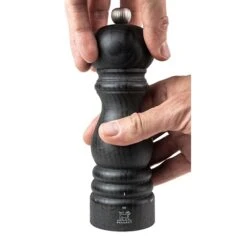 Peugeot Moulin à Sel Manuel En Bois 18 Cm Paris Graphite -Fournitures De Cuisine 201238 3 2 Moulin a sel manuel en bois 18 cm Paris Graphite Peugeot