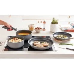 Set 3 Casseroles Anti-adhésives Effet Pierre Et Manche Amovible -Fournitures De Cuisine 20216 2 3 Set 3 casseroles anti adhesives Effet Pierre et manche amovible Mathon