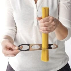 Lot Machine à Pâtes + Doseur à Spaghettis En Inox -Fournitures De Cuisine 28918 2 1 Lot machine a pates doseur a spaghettis en inox Mathon