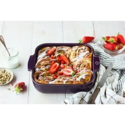 Peugeot Plat Carré Céramique Aubergine 28 Cm -Fournitures De Cuisine 301322 2 3 Plat carre ceramique aubergine 28 cm Peugeot