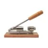 Casse Noix Avec Support Bois Et Inox -Fournitures De Cuisine 603110 0 1 Casse noix avec support bois et inox Baumalu