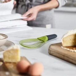 Joseph Joseph Fouet 2 En 1 En Silicone 28 Cm -Fournitures De Cuisine 613029 2 1 Fouet 2 en 1 en silicone 28 cm Joseph Joseph