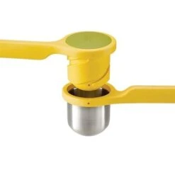Joseph Joseph Presse Agrumes Helix -Fournitures De Cuisine 670147 2 3 Presse agrumes Helix Joseph Joseph