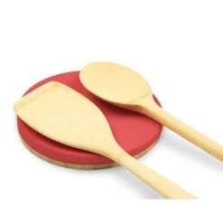 Repose-cuillères En Bambou Rouge -Fournitures De Cuisine 69026 1 1 Repose cuilleres en bambou rouge Pebbly