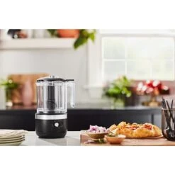 KitchenAid Hachoir électrique Sans Fil 2 Vitesses 1,18 L Noir Réglisse 5KFCB519EBM 10 KitchenAid Hachoir électrique Sans Fil 2 Vitesses 1,18 L Noir Réglisse 5KFCB519EBM -Fournitures De Cuisine 761097 3 1 Hachoir electrique sans fil 2 vitesses 1 18 L noir reglisse 5KFCB519EBM Kitchenaid