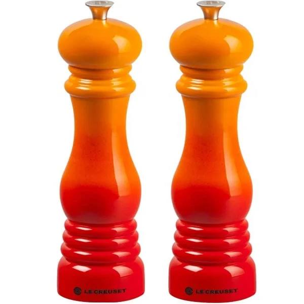 Le Creuset Set Moulins à Poivre Et à Sel Volcanique 3 Le Creuset Set Moulins à Poivre Et à Sel Volcanique